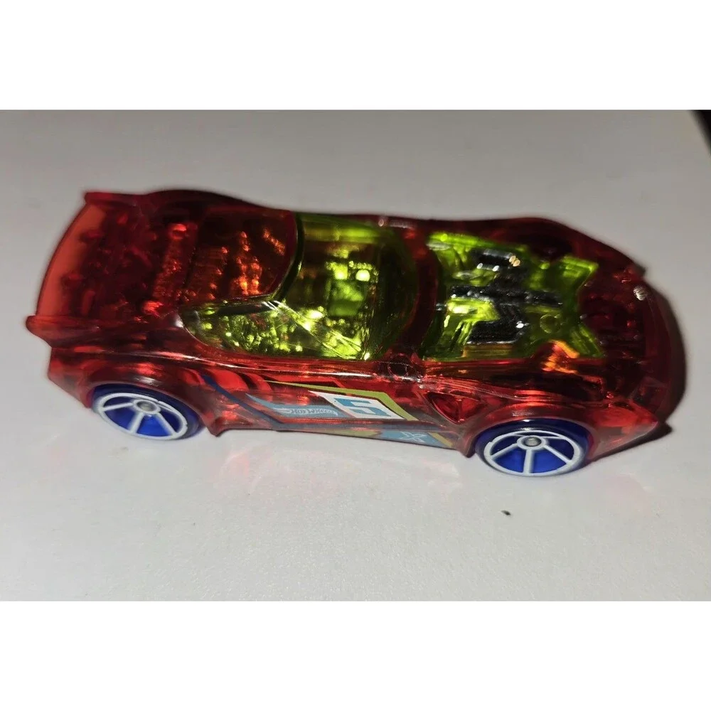 Nerve Hammer DTY11 Hot Wheels Mattel 2005 '16  Red w/ Yellow Windshield